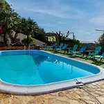 Mariposa Exclusive Private Pool