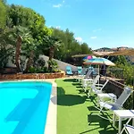 Mariposa Exclusive Private Pool
