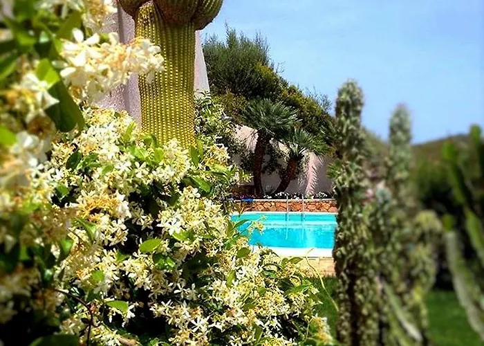 Mariposa Exclusive Private Pool Будони