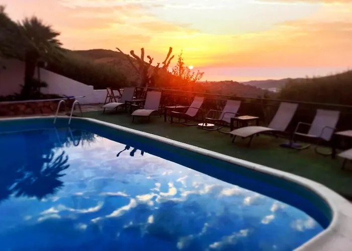 Mariposa Exclusive Private Pool Вилла Будони