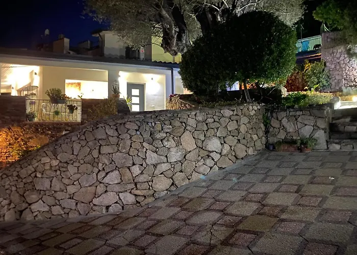 Mariposa Exclusive Private Pool Вилла Будони